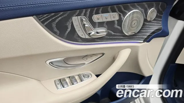 Mercedes-Benz E-Class — Фото автомобиля 13