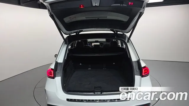 Mercedes-Benz GLE-Class — Фото автомобиля 20