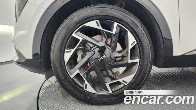 Kia Sportage Sportage 5-е поколение Бензин 1.6 турбо 2WD — Фото автомобиля 5