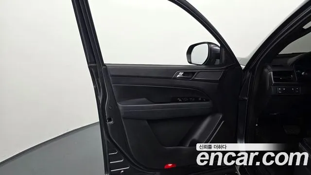 KG_Mobility_Ssangyong Rexton Новый Rexton Sport Дизель 2.2 4WD — Фото автомобиля 24