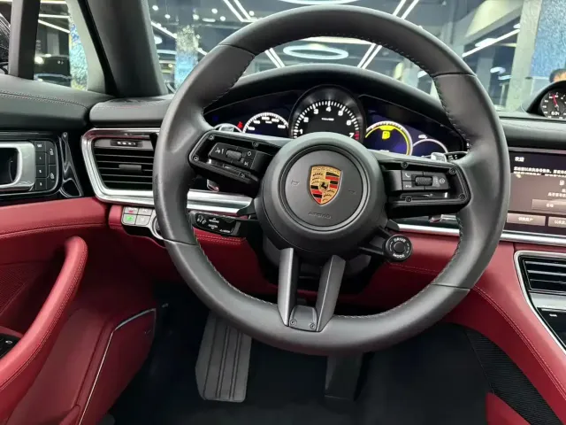 Porsche Panamera — Фото автомобиля 4