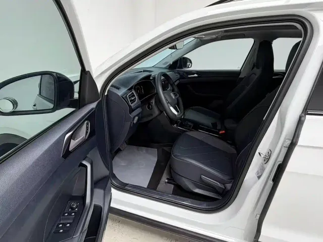 Volkswagen Tharu — Фото автомобиля 12
