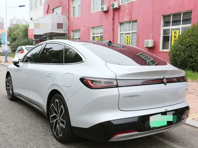 Baojun Xiangjing — Фото автомобиля 7