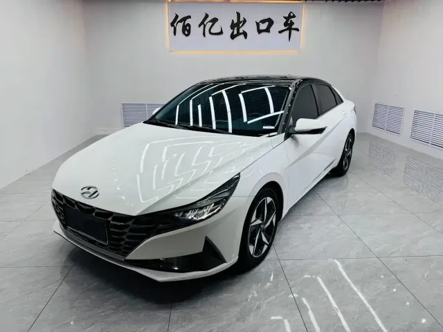 Фотография автомобиля — Hyundai Elantra