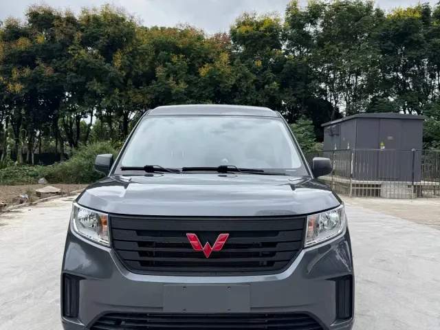 Wuling Zhengcheng — Фото автомобиля 2