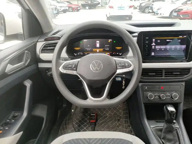 Volkswagen Tharu — Фото автомобиля 10