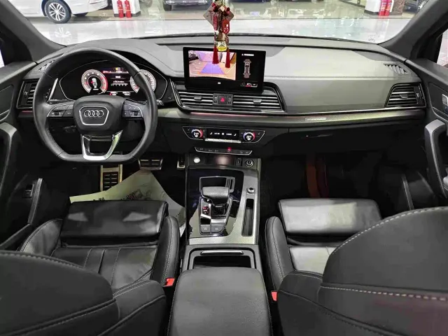 Audi Q5L — Фото автомобиля 6