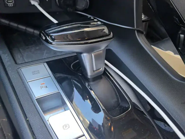 Hyundai Elantra — Фото автомобиля 13