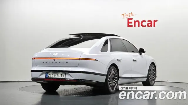 Hyundai Grandeur GN7 — Фото автомобиля 2