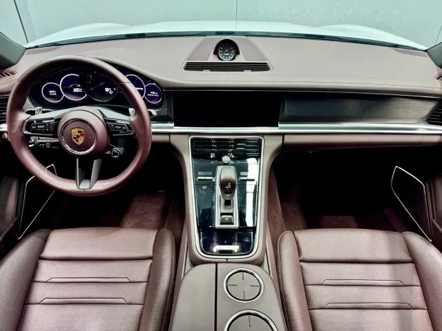 Porsche Panamera — Фото автомобиля 9