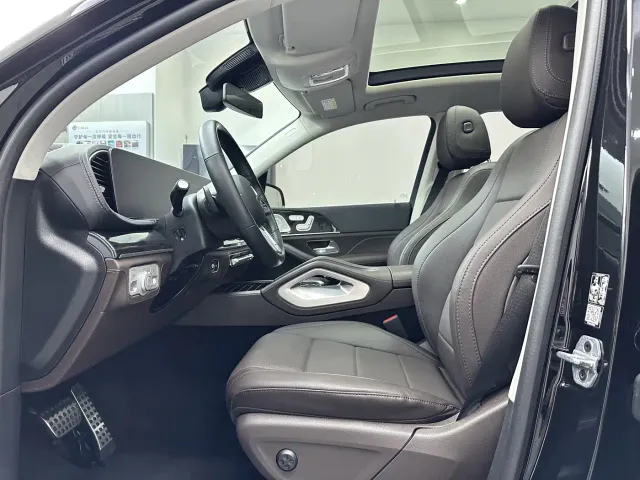 Mercedes-Benz GLS-Class — Фото автомобиля 10