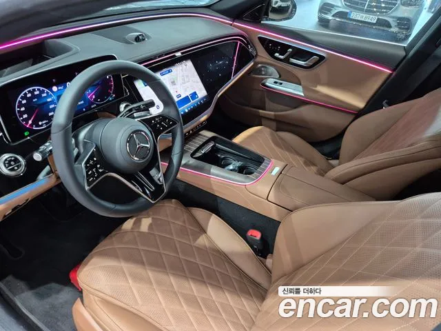 Mercedes-Benz E-Class — Фото автомобиля 18