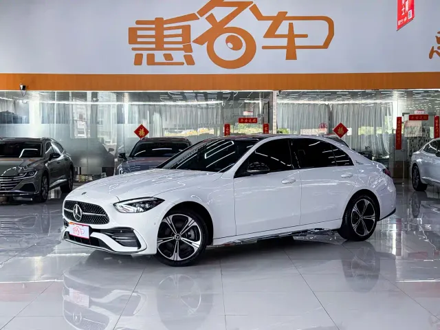 Mercedes-Benz C-Class — Фото автомобиля 2