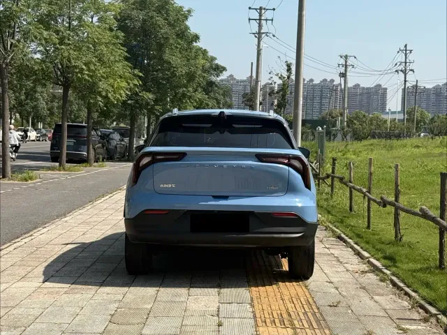 Geely Geometry E Firefly — Фото автомобиля 5