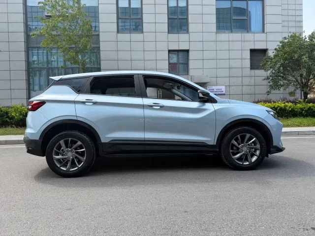 Geely Binyue — Фото автомобиля 4