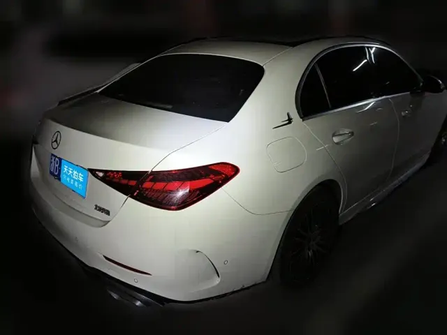 Mercedes-Benz C-Class — Фото автомобиля 2