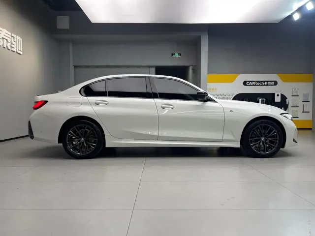 BMW 3 Series — Фото автомобиля 7