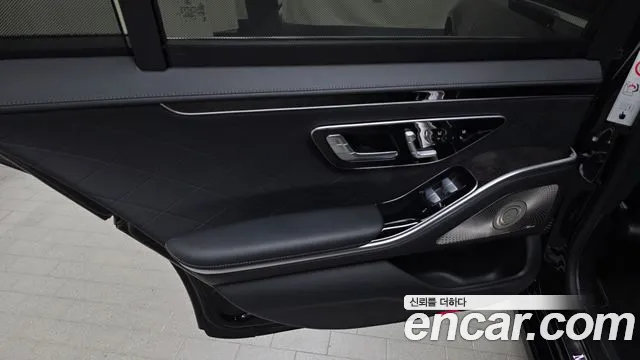 Mercedes-Benz S-Class — Фото автомобиля 25