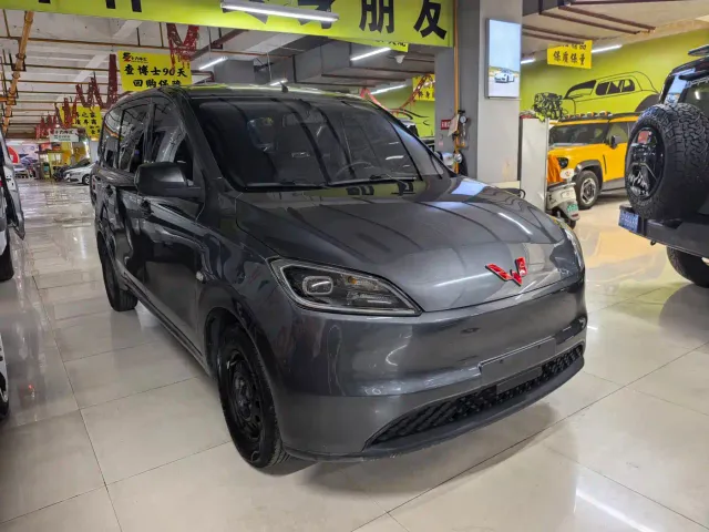 Wuling Hongguang — Фото автомобиля 3