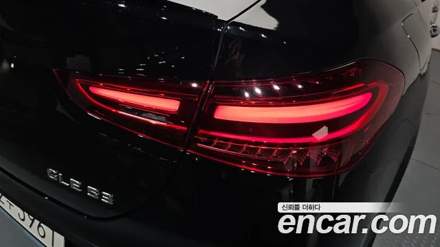 Mercedes-Benz GLE-Class — Фото автомобиля 16