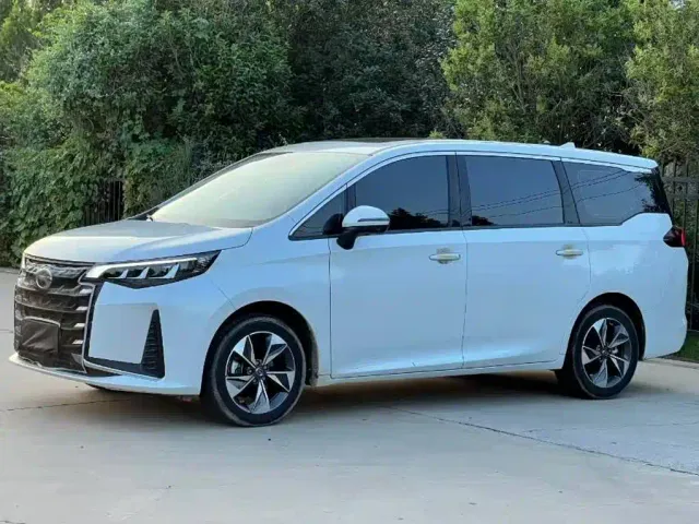 Фотография автомобиля — GAC Trumpchi M6
