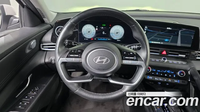 Hyundai Avante CN7 — Фото автомобиля 12