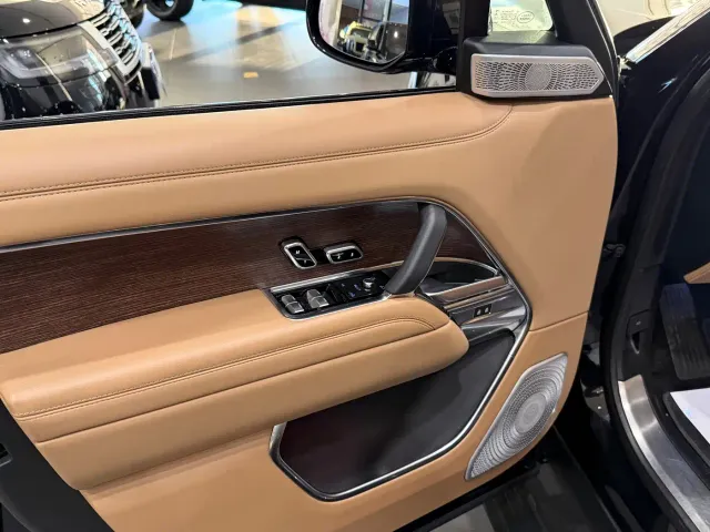 Land Rover Range Rover — Фото автомобиля 5