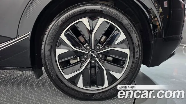 Kia EV6 — Фото автомобиля 6