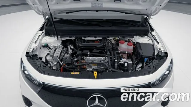 Mercedes-Benz EQB — Фото автомобиля 6