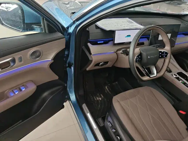 Chery Tiggo 8 PLUS C-DM — Фото автомобиля 15