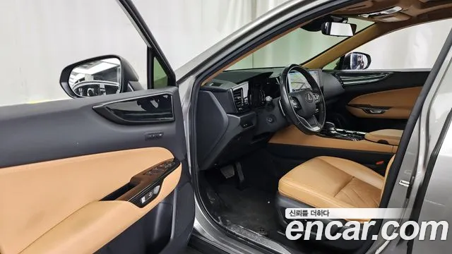 Lexus NX Generation 2 — Фото автомобиля 10