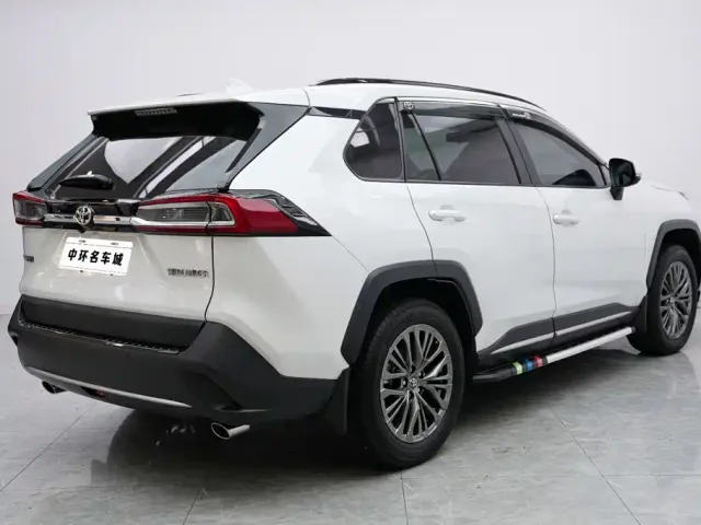 Toyota Wildlander — Фото автомобиля 17