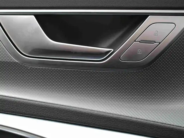 Audi A6L — Фото автомобиля 8