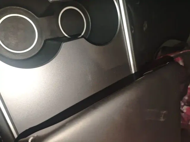 Tesla Model Y — Фото автомобиля 8