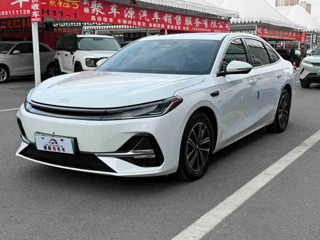 Фотография автомобиля — Geely Galaxy A7