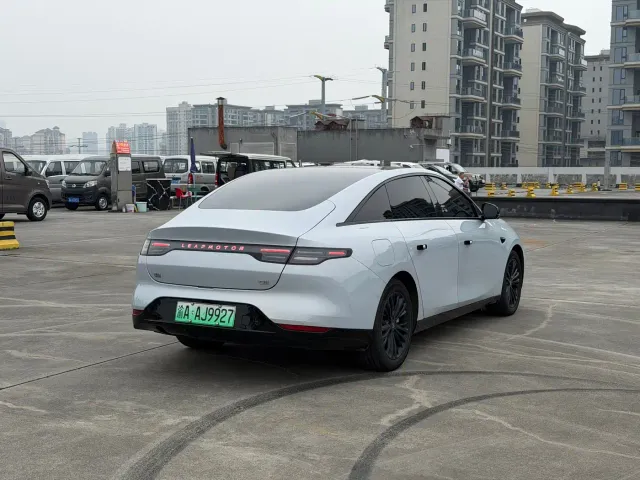 Leapmotor C01 — Фото автомобиля 5