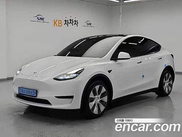 Фотография автомобиля — Tesla Model Y