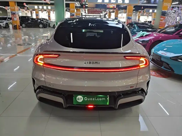 Xiaomi YU7 — Фото автомобиля 5