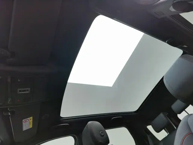 Land Rover Discovery Sport — Фото автомобиля 14