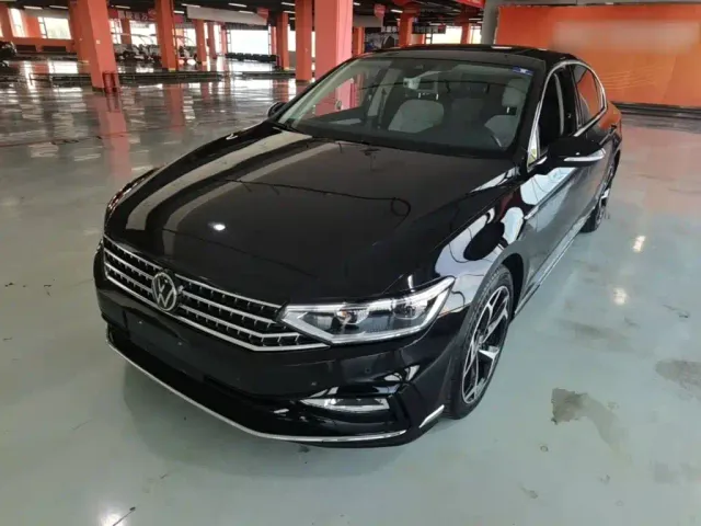 Фотография автомобиля — Volkswagen Magotan
