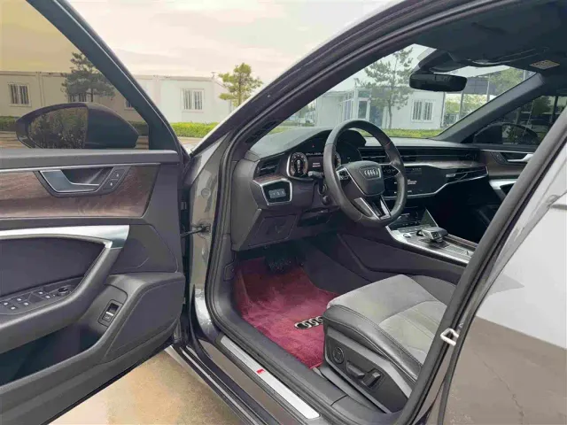 Audi A6L — Фото автомобиля 11
