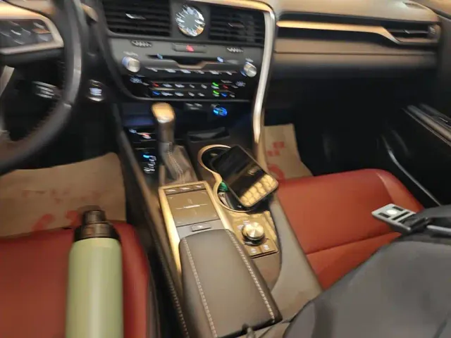Lexus RX — Фото автомобиля 13