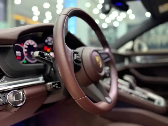 Porsche Panamera — Фото автомобиля 16