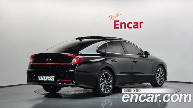 Hyundai Sonata — Фото автомобиля 2