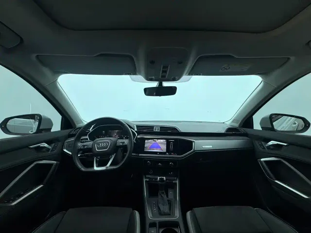 Audi Q3 — Фото автомобиля 10