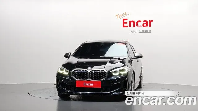 BMW 1 Series F40 — Фото автомобиля 3