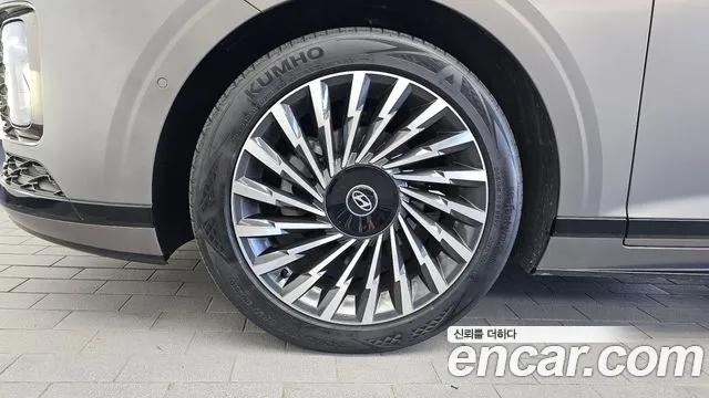 Hyundai Grandeur GN7 — Фото автомобиля 6