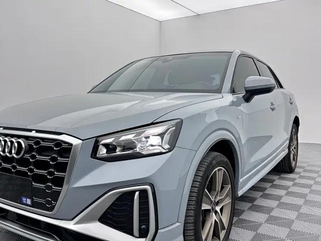 Audi Q2L — Фото автомобиля 7