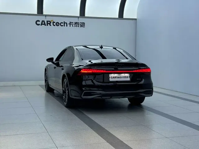 Audi A7L — Фото автомобиля 4