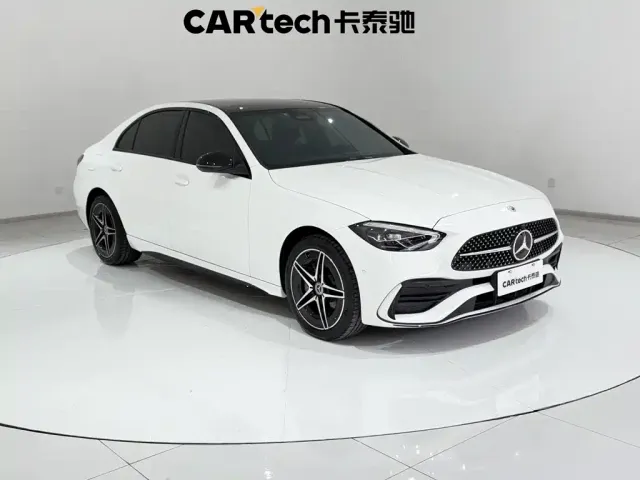 Mercedes-Benz C-Class — Фото автомобиля 2